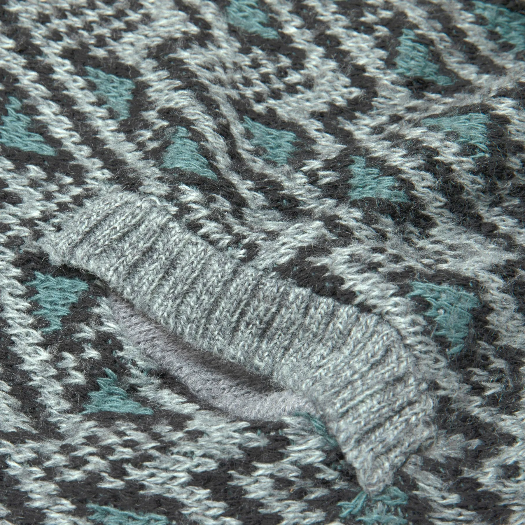 70s Two Ply Yarn Zigzag Jacquard Knit Cardigan
