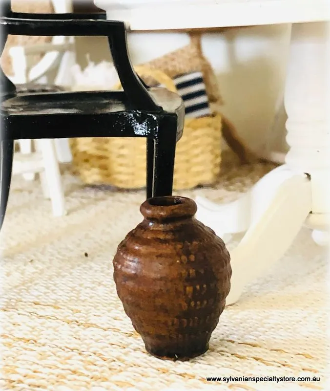 Aged Vase - Miniature