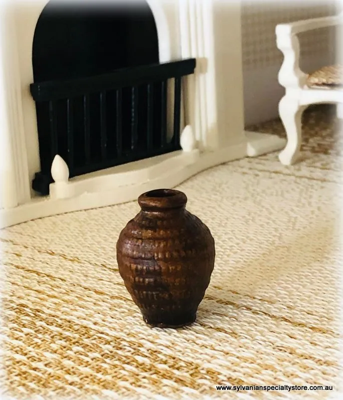Aged Vase - Miniature