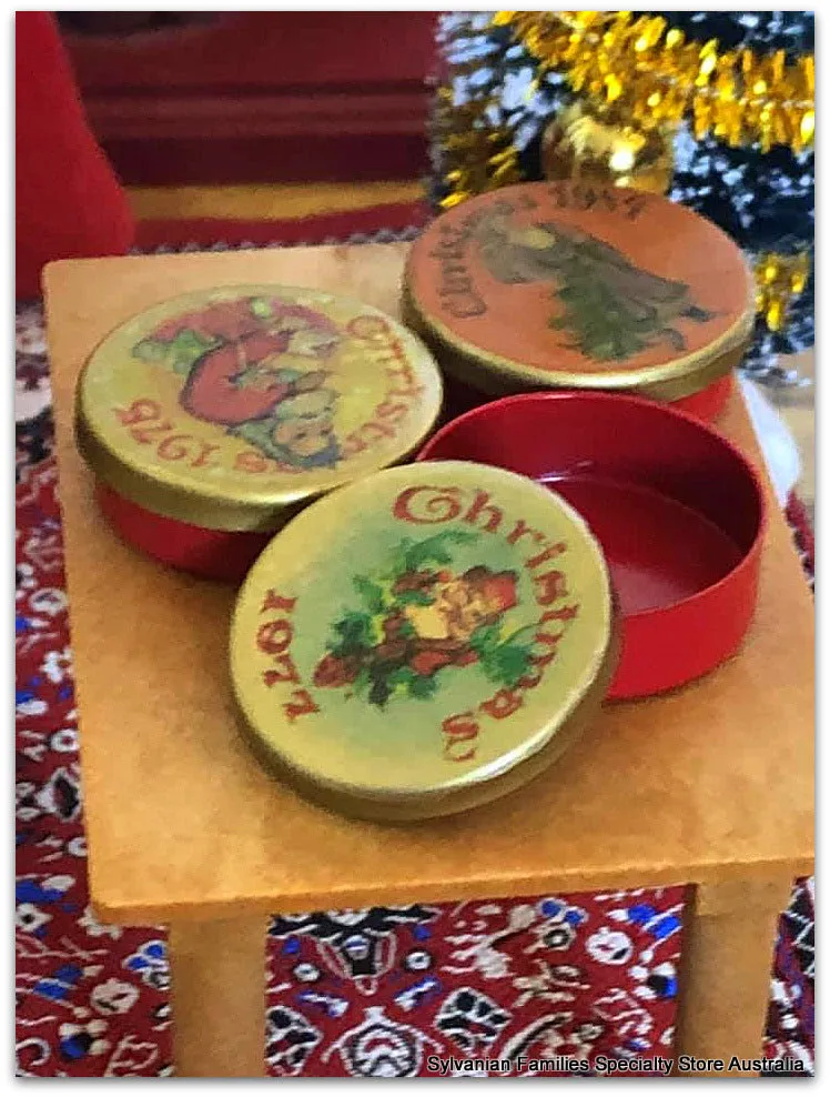 Christmas biscuit tins x 3 - miniature
