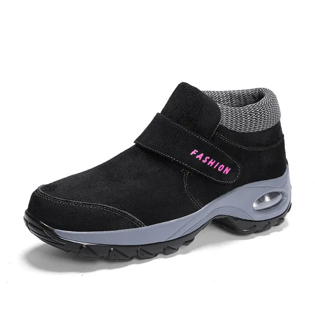 Leini Women's Booties
