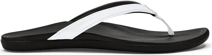 OluKai Women's Ho'Opio Sandals- White/Onyx