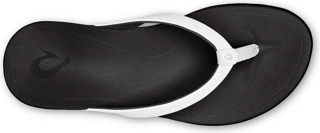 OluKai Women's Ho'Opio Sandals- White/Onyx