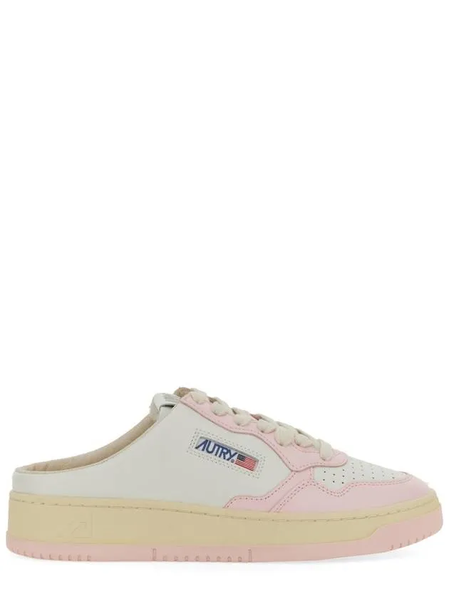 "MEDALIST MULE" SNEAKER