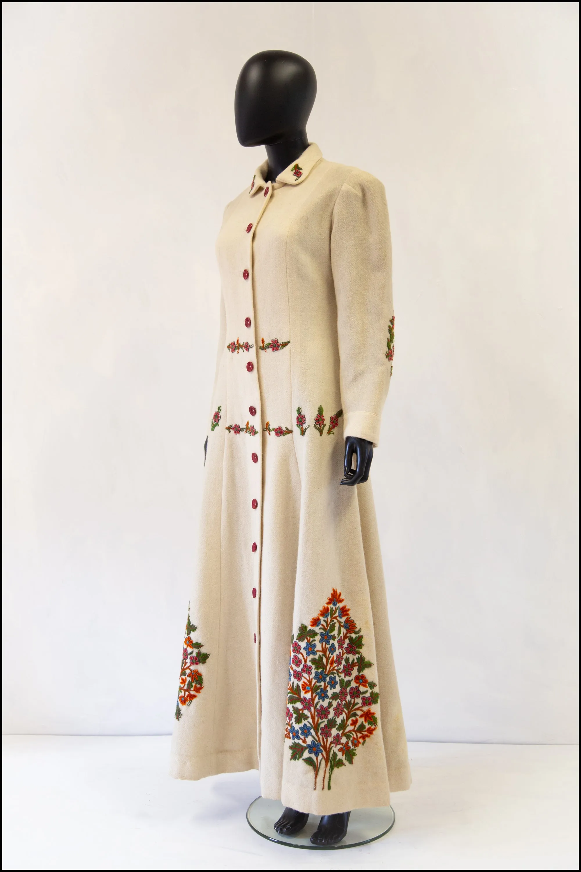 Vintage 1940s Cream Embroidered Wool Maxi Coat